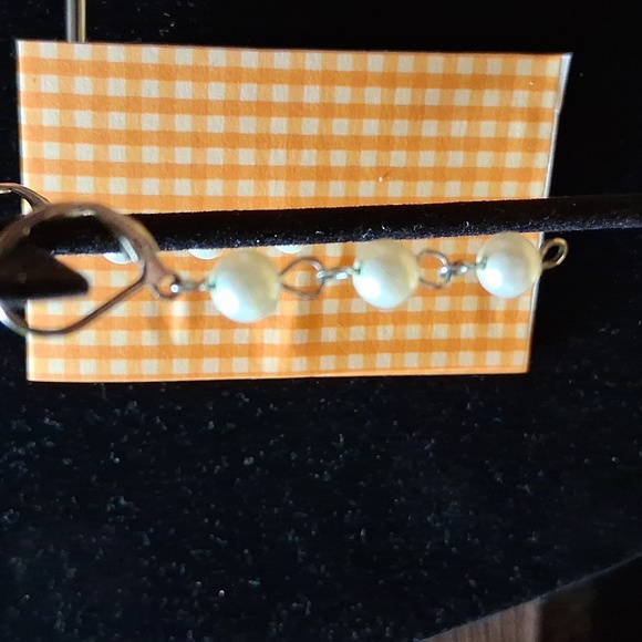 Fun Pearl Drop Earrings - Picture 2 of 3